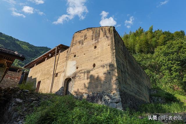 走遍福建古村落，福安发现一处真正的世外桃源，一眼可见九条瀑布