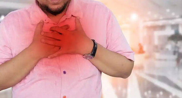 为什么胸口会“刺痛”几秒？是猝死前兆，还是心脏病？告诉你答案
