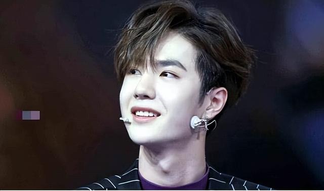 钱再多有什么用？28岁王一博手滑坠海，才懂陈道明那番话的含金量