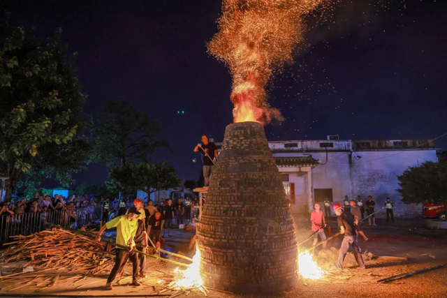明月品民俗！在佛山热热闹闹过中秋！| 双节同庆趣游佛山