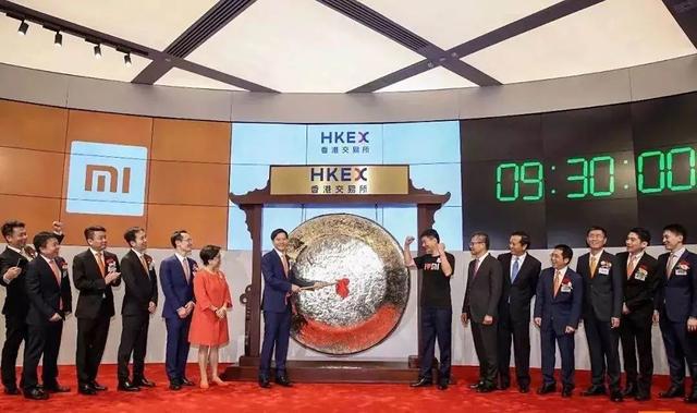 60岁每天工作18小时！雷军携小米16亮剑，逆袭比爽文更燃