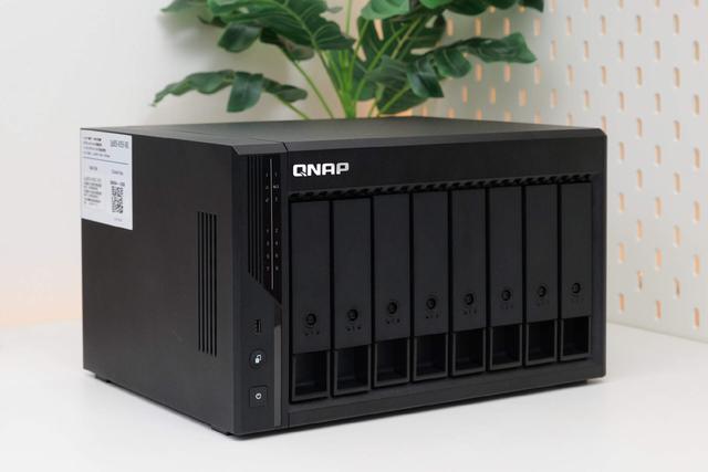 威联通TS-462C升级Qu805体验：3000多元8盘位的新旗舰NAS可真香