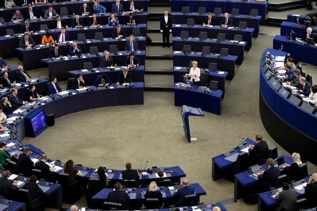 中方失去耐心，反制正式开始，马克龙选好主战场，27国已收到请求