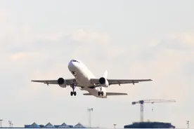 从哪个网站订机票便宜点？低价飞机票查询网图片