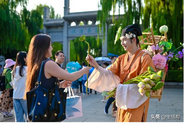 天下第一泉国庆中秋游园会节目单发布， 邀你共赴“泉颂华章”潮流盛宴