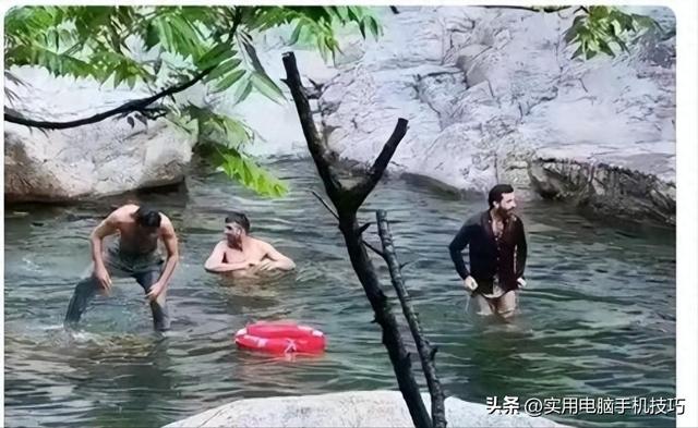 印度游客疯狂涌入中国，在庐山搓澡、打肥皂！景区把老外放纵坏了