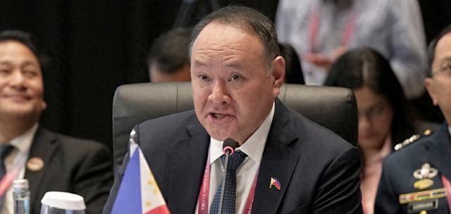 6国已派兵过南海，菲防长通告中国，不许出手，中方直接喷射水炮