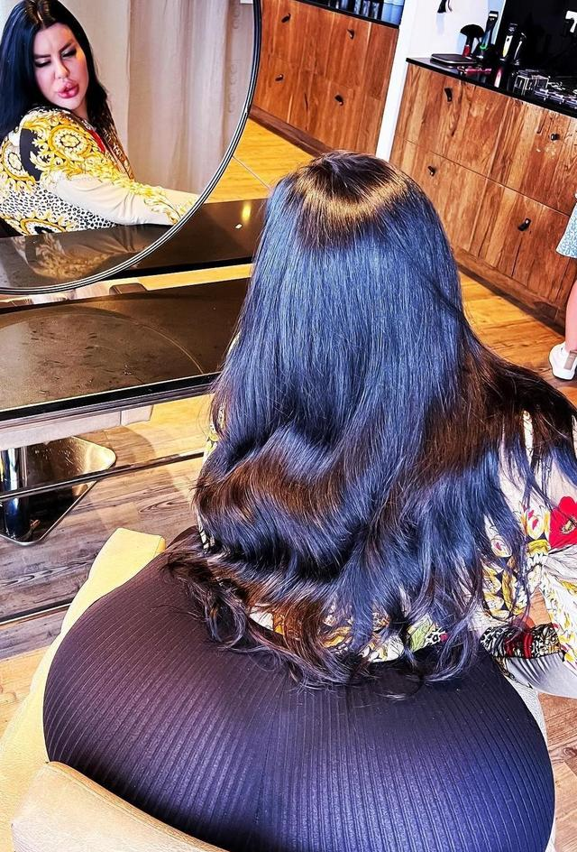 为打造全球最大臀部，她常年做高风险手术，从美女整成了半人马