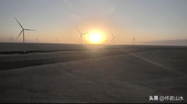 2025环南疆沙漠铁路背包自由行日记(1)——从乌鲁木齐到若羌