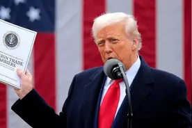 特朗普得意地太早，关税大棒打惨了一堆国家，给中国带来意外收获图片