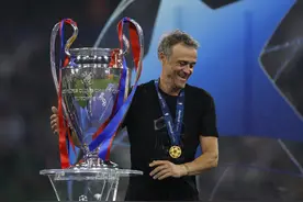 开场就故意把皮球踢出界，巴黎怪异做法的背后，竟藏着获胜的法宝图片