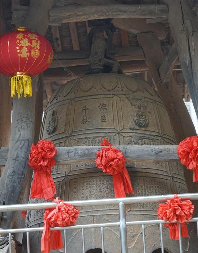 这才是5月陕西最值得去的小城！40万亩花海开爆，满城飘香！