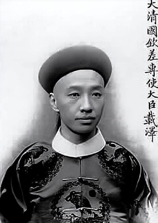 1905年，吴樾在北京火车站刺杀五大臣失败，被揪着头发拖出车厢