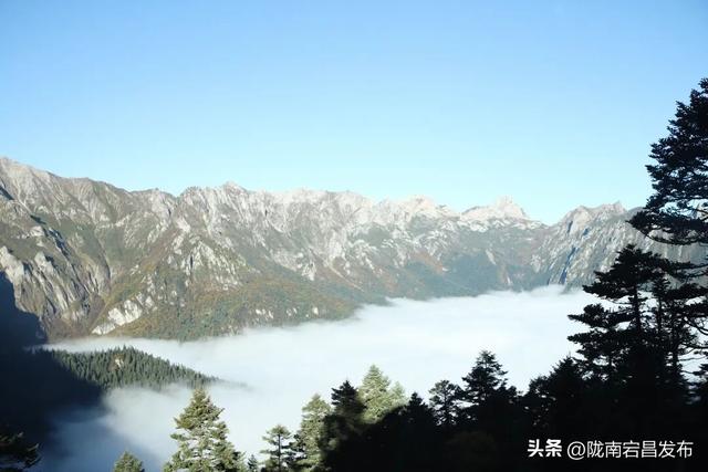 国庆登雷古山：红染群山处 云海伴咖啡