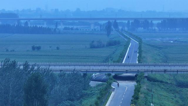 #运城头条#世界骑行日风雨中黄河一号旅游公路“骑”乐无穷