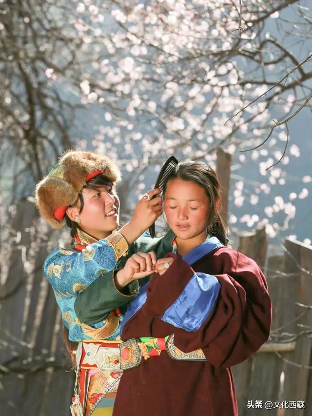 西藏这个地方，即将火爆！真正定义了什么是顶级春色！