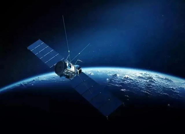 星链卫星又坠落地球了！中国空间站航天员还没返航，会有危险吗