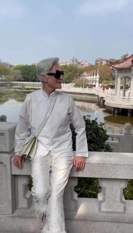 马斯克_梅耶·马斯克 中国 网红