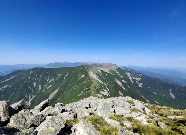 一条遍布尸体的“龙脊”，凭啥能成为中国最凶险的徒步禁区之一？