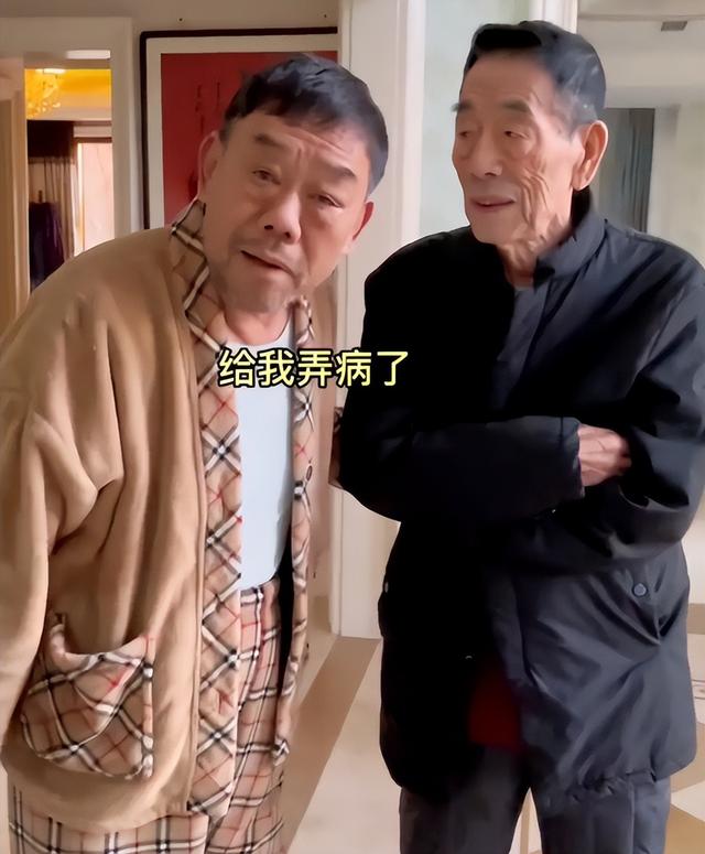 杨少华头七刚过，杨老三病重住院脸色极差，杨议漠不关心光顾着吃