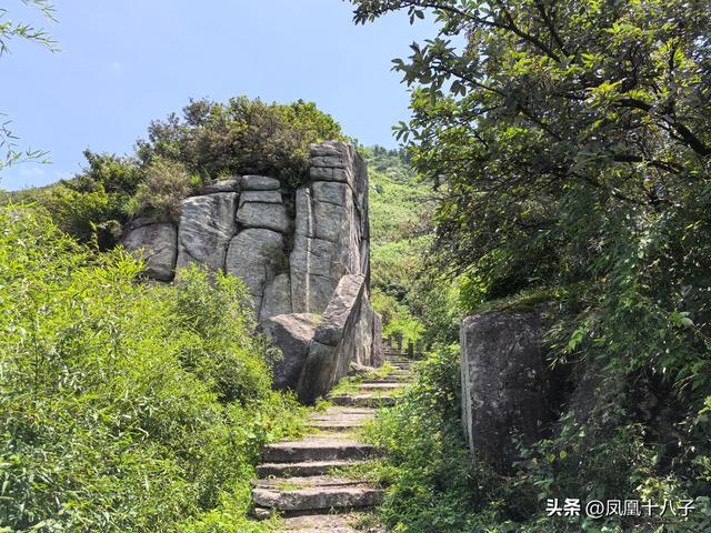 徒步北山朝圣古道体验南岳后山风景
