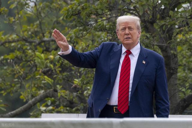 金正恩罕见落泪，普京态度大变，美专家痛心：特朗普对中国太软弱