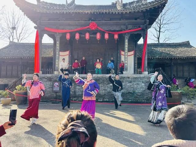 白鹿暖阳 原上慢享 白鹿原影视城首届冬日休闲季 将于11月27日暖心启动~