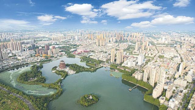 “夜店”浪漫：醉了领个证，醒了再领个证