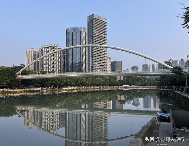 成都市区意外之地，去年被称为天然空调，今年仍然清幽，不要门票
