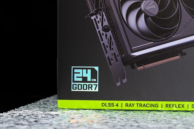 iGame RTX 5090 D v2火神显卡评测：凌厉方正硬汉！性能依旧能打！