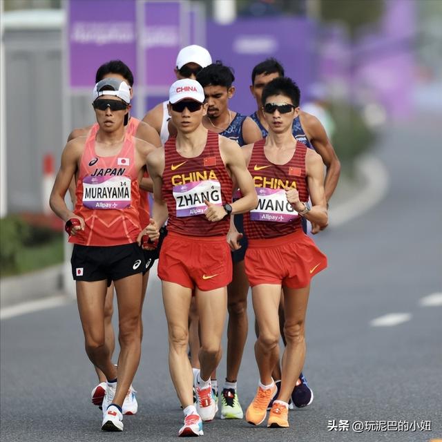 时隔10年！田径世锦赛喜讯：中国队第4枚奖牌来了 逆转：身披国旗