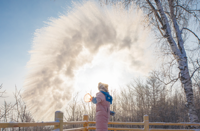 【千城万屏·岭上兴安】雪国童话已上线！来兴安盟，解锁“冰与火”的极致浪漫！