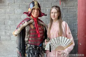 洛阳29岁小伙娶俄罗斯00后女孩，没花1分钱彩礼，见面礼是伏特加图片