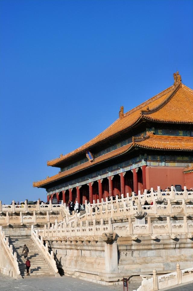 2025国庆中秋去哪玩？来北京故宫，感受红墙里的浪漫