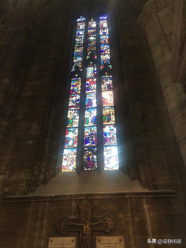 在时间的流逝里，在淡去的记忆中，总有一些模糊的东西清晰起来