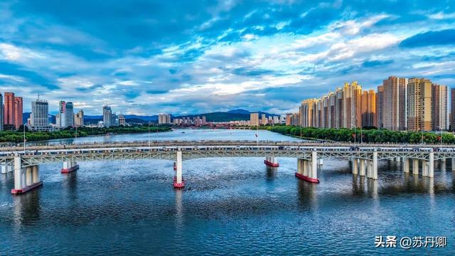 东北最宜居的避暑城市！中国唯一省、市同名，称之“北国江城”
