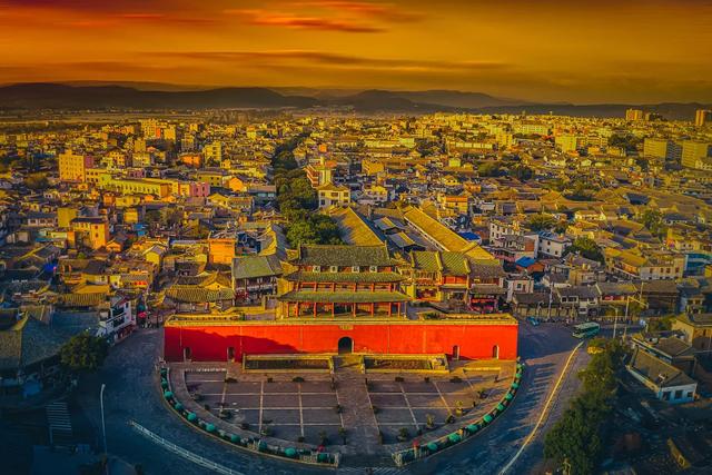 赴云巅之约!12天云南软卧专列抢位啦