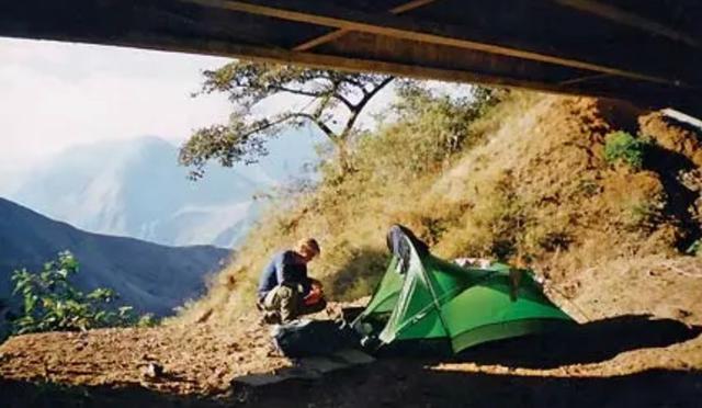 一场打赌，他从南美走路回英国！快6万公里走了27年，快到家了