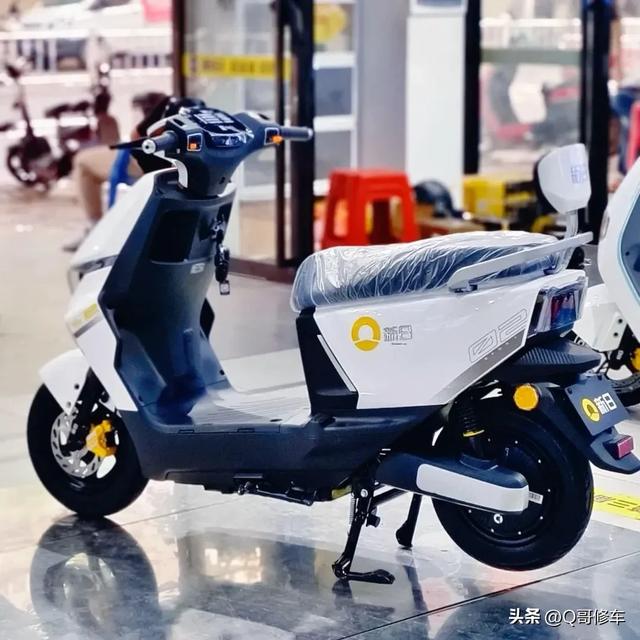 告别“智商税”，2000多元的电动车续航百公里，还要啥雅迪和九号