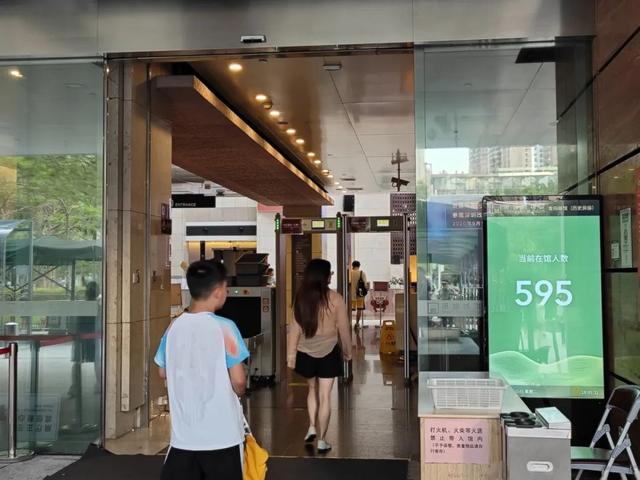 太火爆！又要排长队？有深圳人下班直奔这里……