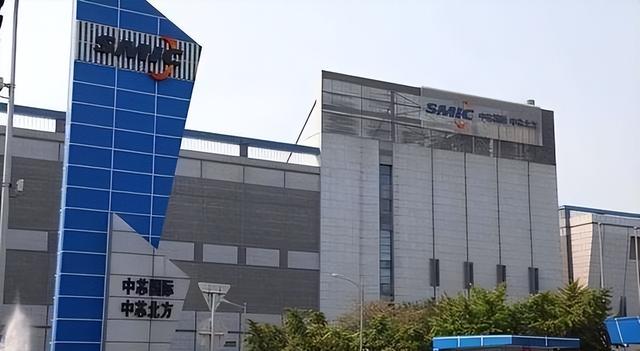 铁了心要走！阿斯麦光刻机巨头厌倦荷兰，谁是背后大赢家？