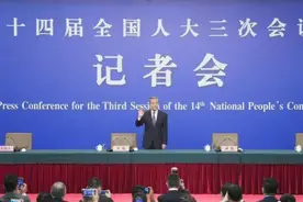 台湾回归后的地位，王毅用5个字定调了，民进党：2300万人不接受图片