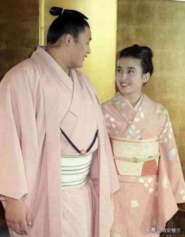 14岁被送上北野武的床，17岁拍写真，被操控半生50岁美貌再登热搜
