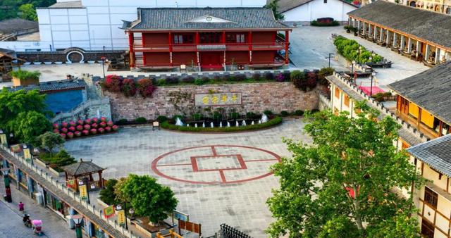 从一杯酒到一场旅行，贵州“酒经济”醉引游客解锁文旅新体验