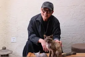 62岁李连杰突传消息图片