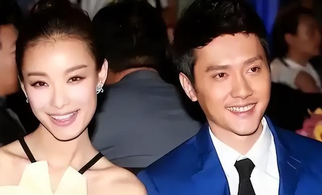 37岁倪妮晒照过圣诞，一细节暴露真实现状，难怪当初看不上冯绍峰