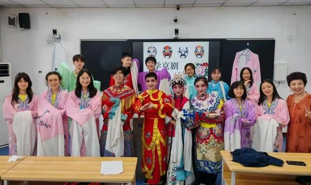 贺兰山下寻根脉 黄河岸边续情缘——2025“亲情中华·中国寻根之旅”夏令营宁夏营小记