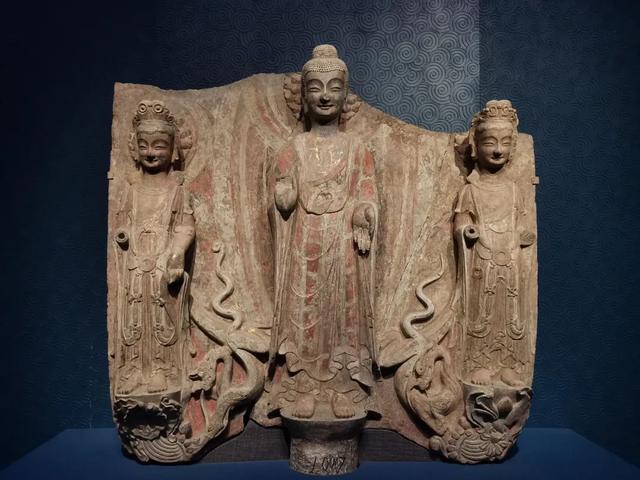 青州博物馆笔记，与他们对视三秒你能不能忍住不笑？青州的微笑