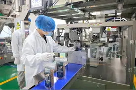 全国首次！5.3吨黄粉虫蛋白粉从大同走出国门图片
