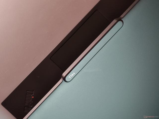 鸮点均衡：ThinkPad T14s AI 2024 锐龙版评测